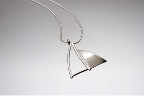 constantine_sail_pendant