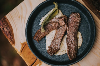 Steak with Alder Cream Sauce